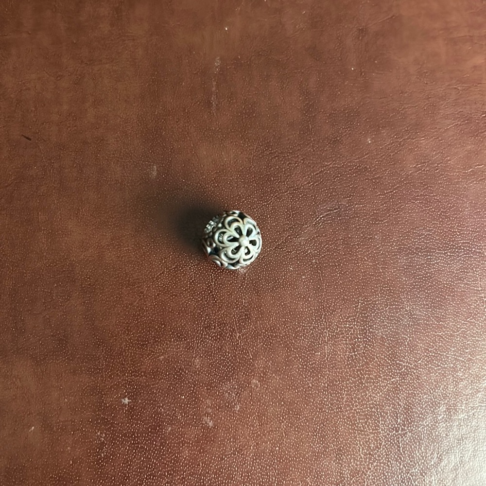 Large flower cut-out charm